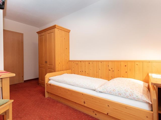 hotel-pension-kirchberg-einzelzimmer