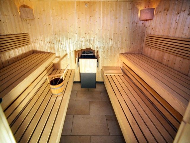 Sauna mit Hallenbad